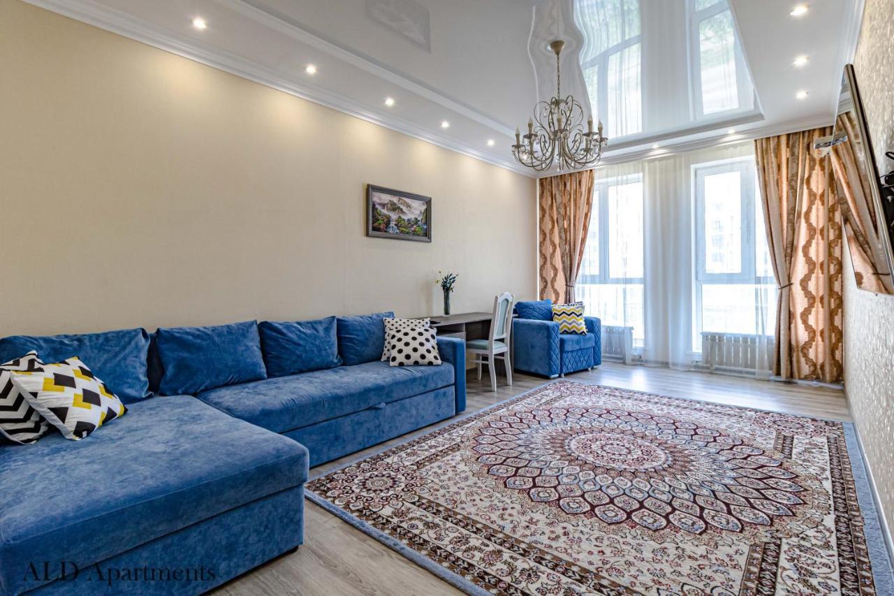 Apartments Lux 53/141 Астана Екстер'єр фото