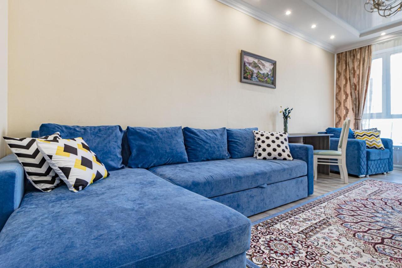 Apartments Lux 53/141 Астана Екстер'єр фото