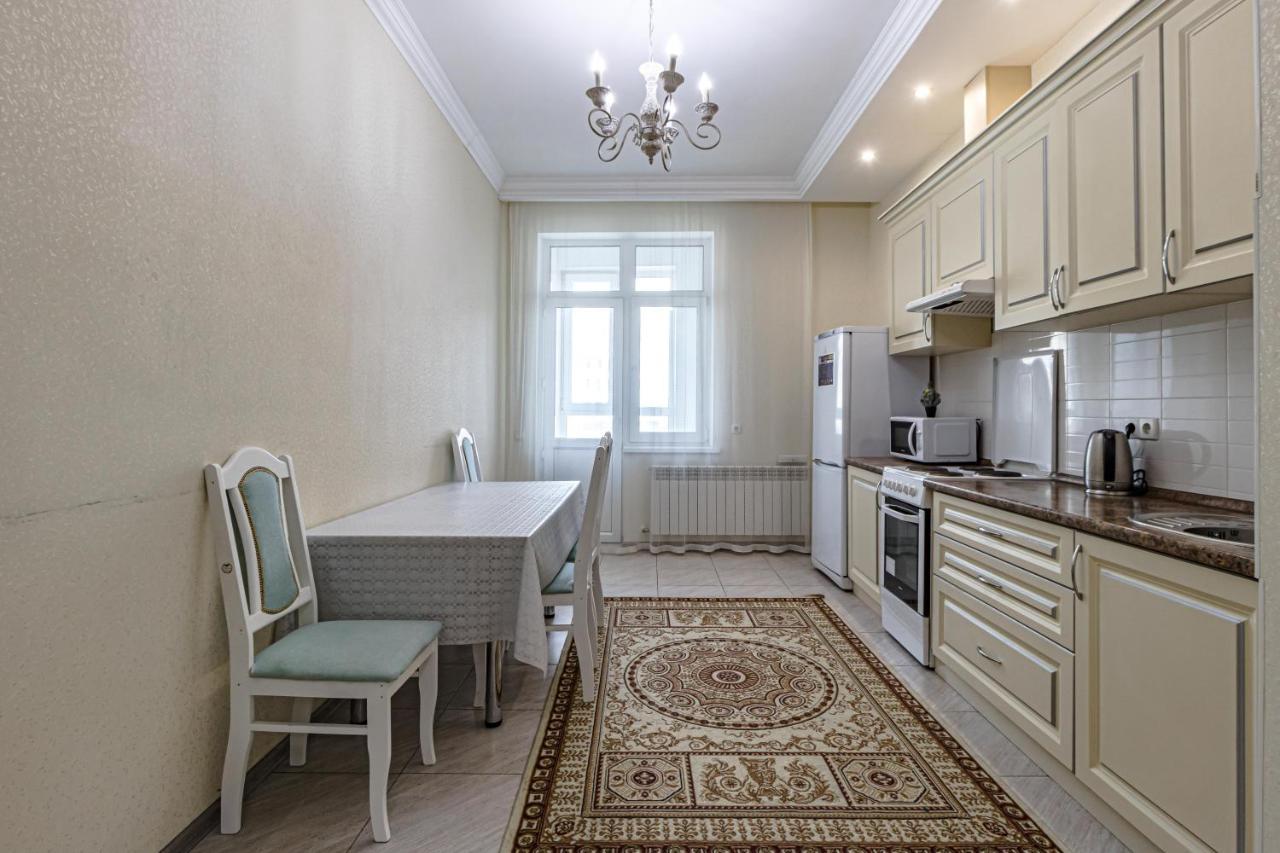 Apartments Lux 53/141 Астана Екстер'єр фото